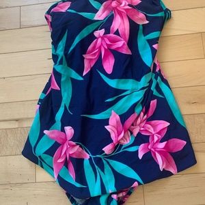 Orvis Size 8 Bandeau Bathing Suit